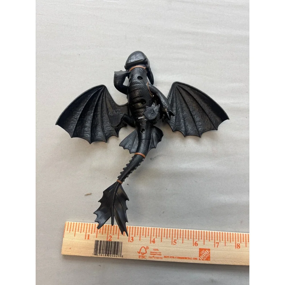 DreamWorks How to Train Your Dragon Toothless Night Fury Action Figure 8 Inch